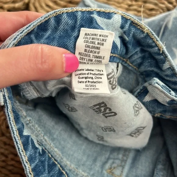 RSQ Collective Star Print Girls Denim Shorts • Size 14 - Picture 9 of 10